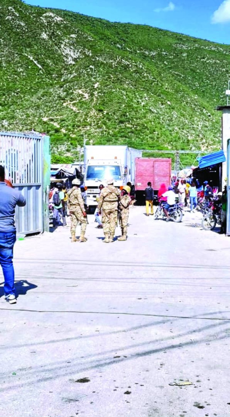 En RD, des acheteurs haïtiens refusent d'entrer dans le marché de Malpasse