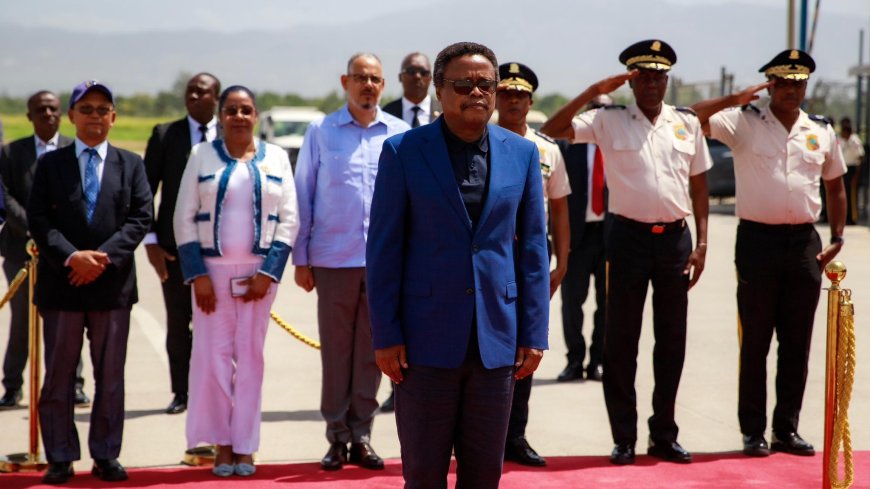 Fritz Alphonse Jean s'envole à destination de Brasilia pour participer au Sommet Caraïbes-Brésil