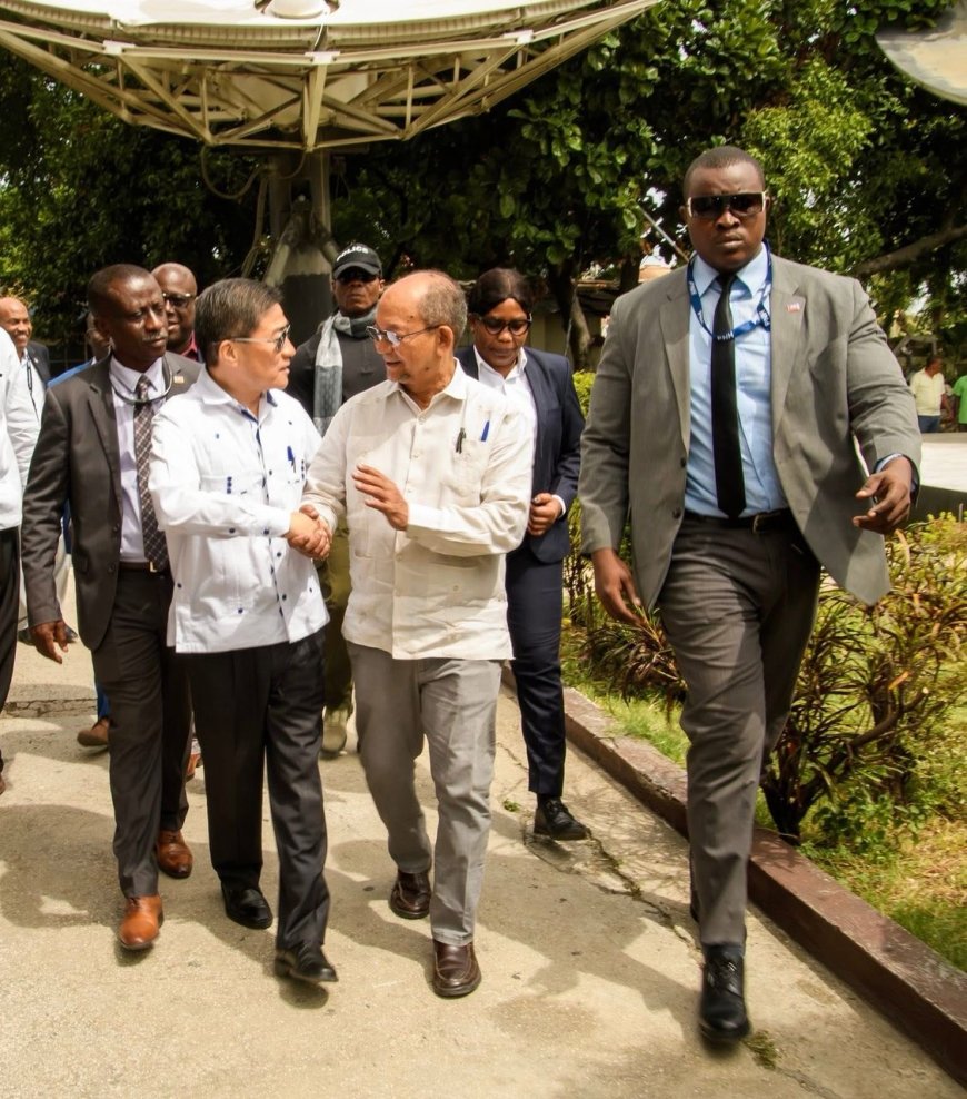 Leslie Voltaire visite la TNH en compagnie de l’ambassadeur de Taïwan